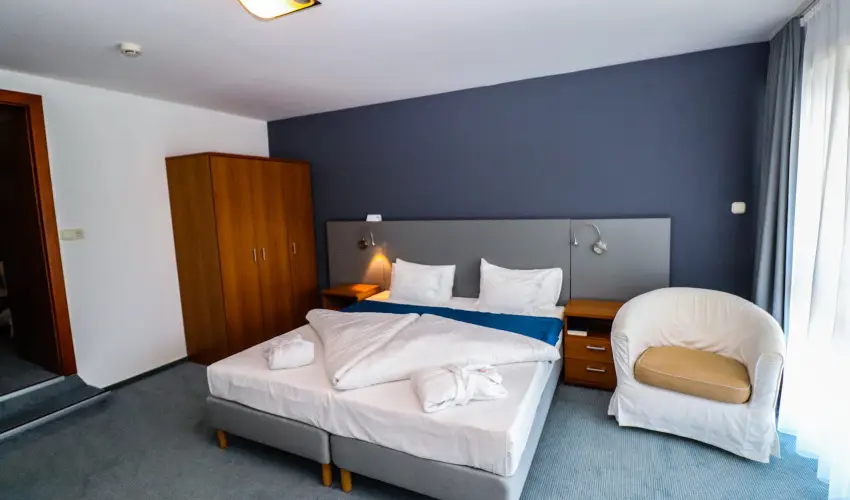 Hotel Yacht Wellness & Business Si�fok - Senior aj�nlat (1 �jt�l)