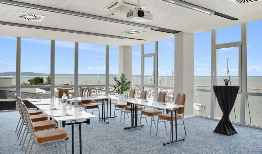 Hotel Yacht Wellness & Business Si�fok - Senior aj�nlat (1 �jt�l)