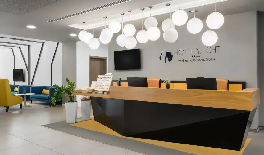 Hotel Yacht Wellness & Business Si�fok - Senior aj�nlat (1 �jt�l)