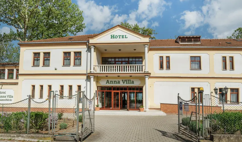 Hotel Anna Villa Balatonfldvr - Kedvez ajnlat (1 jtl)