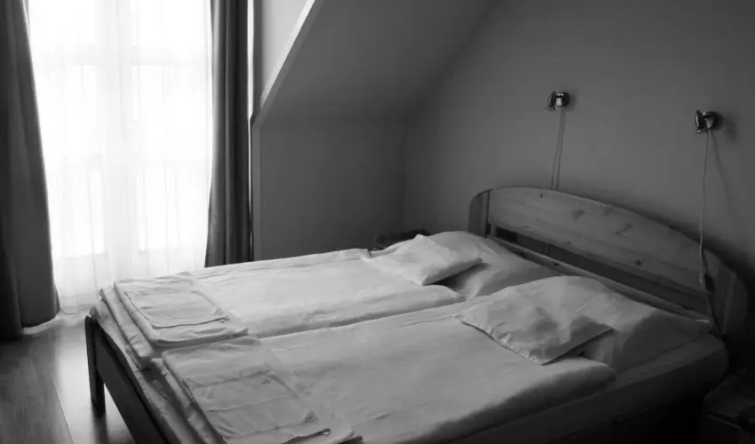 Therm�l Apartmanh�z Kom�rom - Nyugd�jas kedvezm�nyes �rak f�rd�bel�p�vel (1 �jt�l)