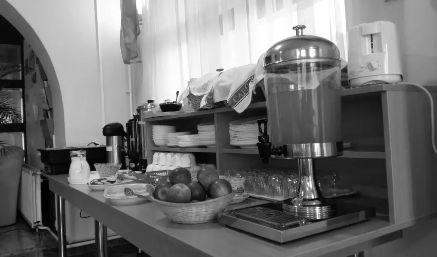 Therm�l Apartmanh�z Kom�rom - Nyugd�jas kedvezm�nyes �rak f�rd�bel�p�vel (1 �jt�l)