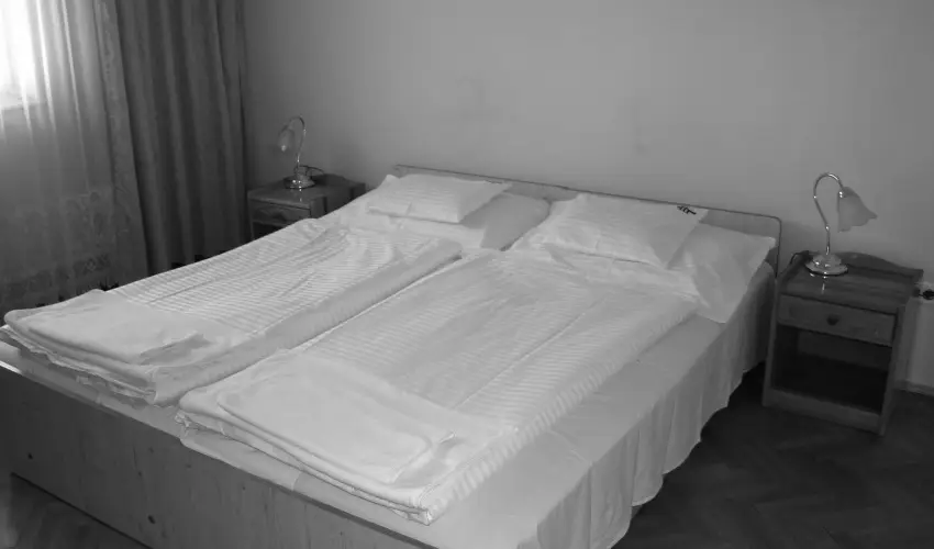 Therm�l Apartmanh�z Kom�rom - Nyugd�jas kedvezm�nyes �rak f�rd�bel�p�vel (1 �jt�l)