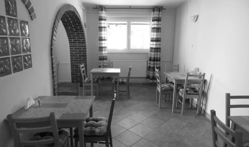 Therm�l Apartmanh�z Kom�rom - Nyugd�jas kedvezm�nyes �rak f�rd�bel�p�vel (1 �jt�l)