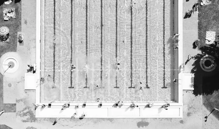 Therm�l Apartmanh�z Kom�rom - Nyugd�jas kedvezm�nyes �rak f�rd�bel�p�vel (1 �jt�l)