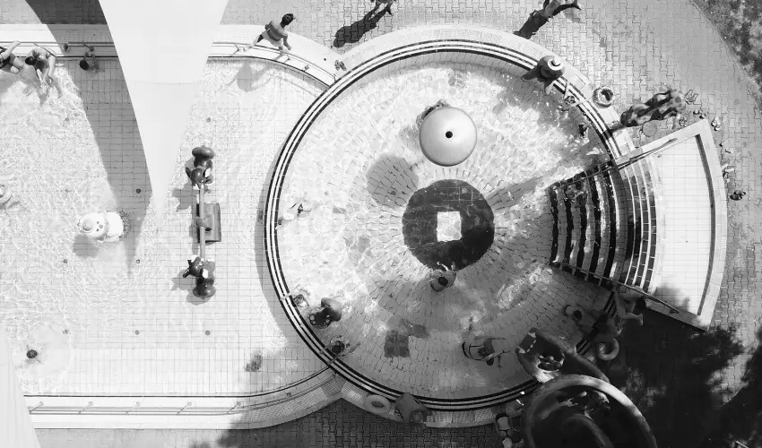 Therm�l Apartmanh�z Kom�rom - Nyugd�jas kedvezm�nyes �rak f�rd�bel�p�vel (1 �jt�l)