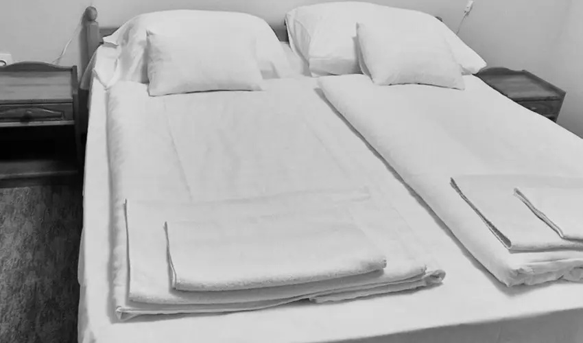 Therm�l Apartmanh�z Kom�rom - Nyugd�jas kedvezm�nyes �rak f�rd�bel�p�vel (1 �jt�l)