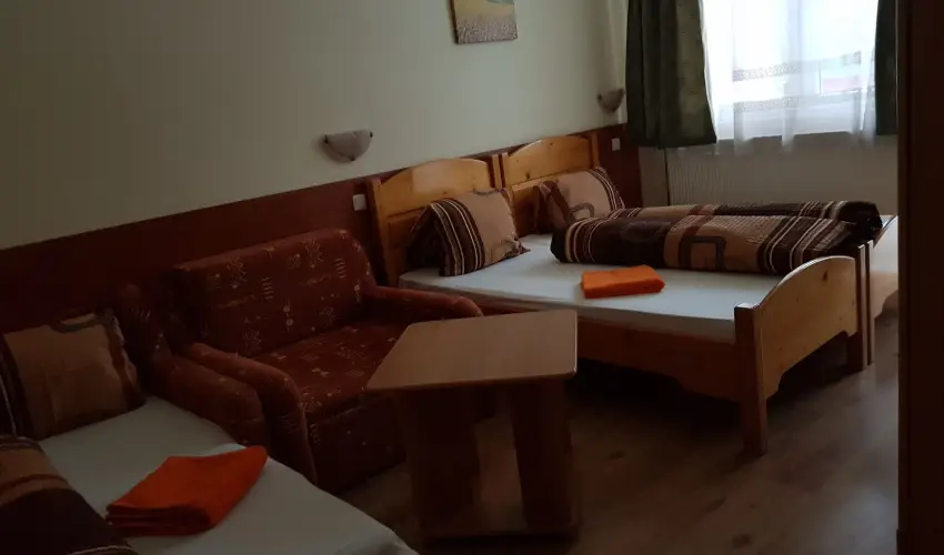 Hungria Panzi Miskolctapolca - Kikapcsolds Miskolctapolcn flpanzival (min. 2 j)