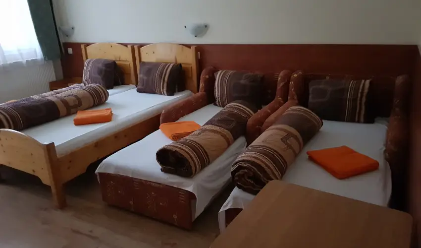 Hungria Panzi Miskolctapolca - Kikapcsolds Miskolctapolcn flpanzival (min. 2 j)