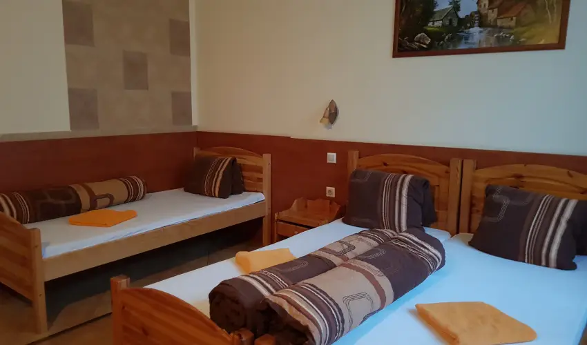 Hungria Panzi Miskolctapolca - Kikapcsolds Miskolctapolcn flpanzival (min. 2 j)