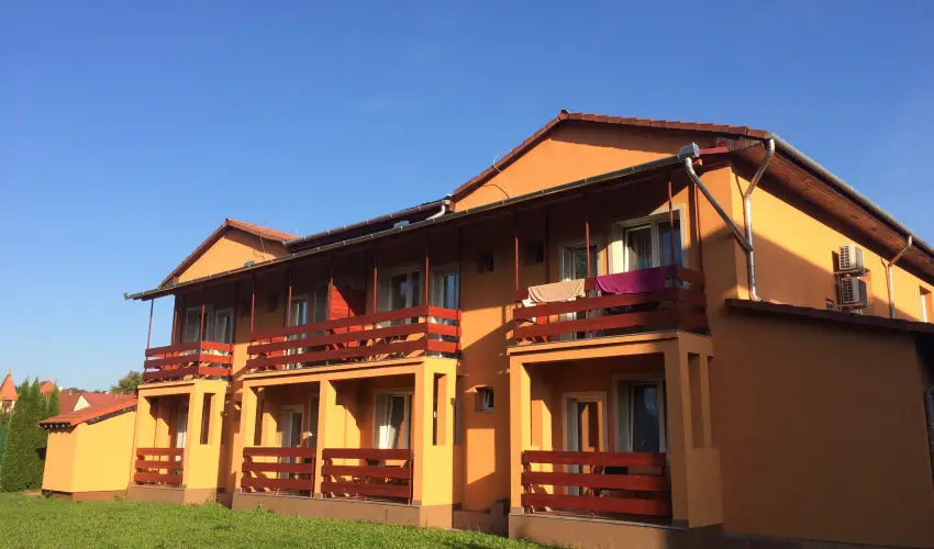 Hungria Panzi Miskolctapolca - Kikapcsolds Miskolctapolcn flpanzival (min. 2 j)