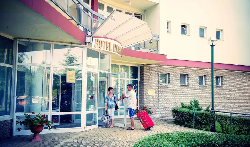 Hotel Nagyerd Debrecen - Diszntoros htvge (min. 2 j)