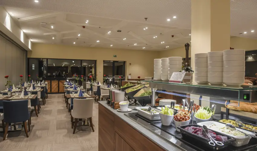 Hunguest Hotel Sóstó Nyíregyháza - Sóstó - Legjobb ár fürdőbelépővel (min. 2 éj)