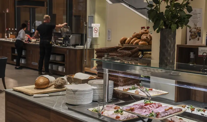 Hunguest Hotel Sóstó Nyíregyháza - Sóstó - Legjobb ár fürdőbelépővel (min. 2 éj)