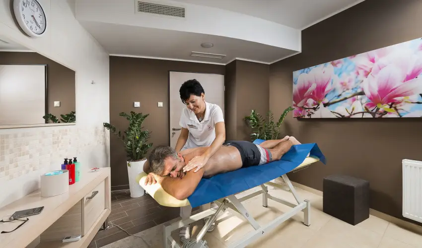 Hunguest Hotel Sóstó Nyíregyháza - Sóstó - Legjobb ár fürdőbelépővel (min. 2 éj)