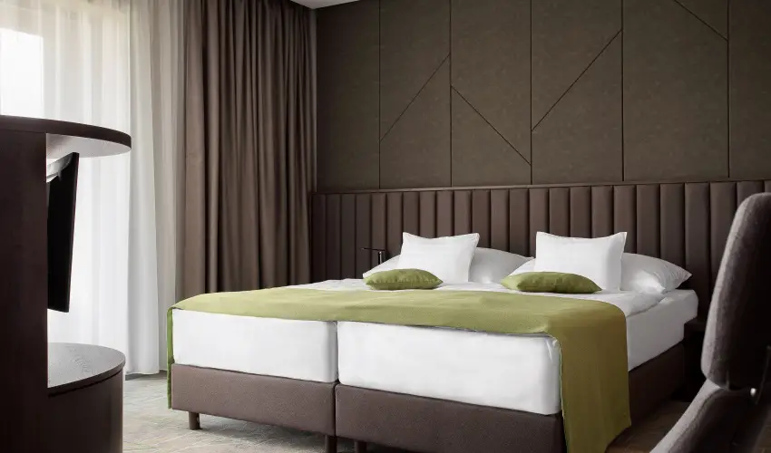 Hunguest Hotel Sóstó Nyíregyháza - Sóstó - Legjobb ár fürdőbelépővel (min. 2 éj)