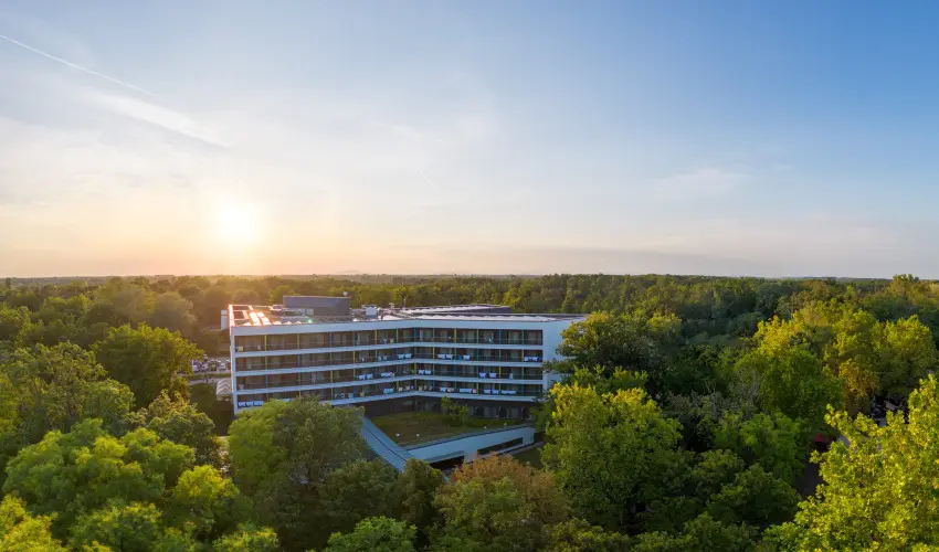 Hunguest Hotel Sóstó Nyíregyháza - Sóstó - Legjobb ár fürdőbelépővel (min. 2 éj)