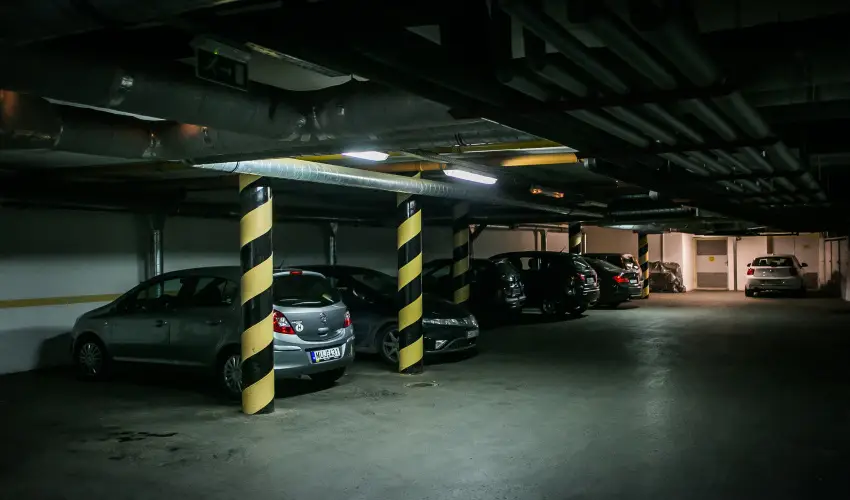 Imola Udvarhz Eger - Nyugdjas kedvezmnyes rak reggelis elltssal (1 jtl)