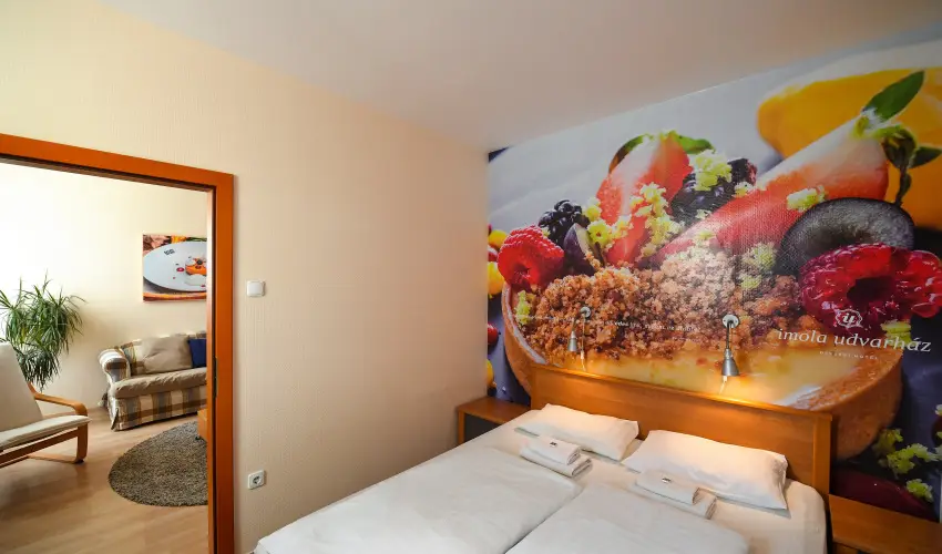 Imola Udvarhz Eger - Nyugdjas kedvezmnyes rak reggelis elltssal (1 jtl)