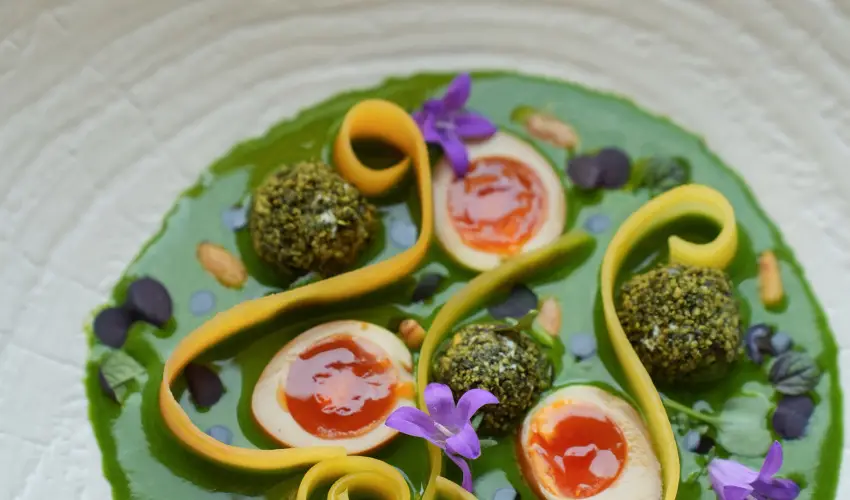 Imola Udvarhz Eger - Nyugdjas kedvezmnyes rak reggelis elltssal (1 jtl)