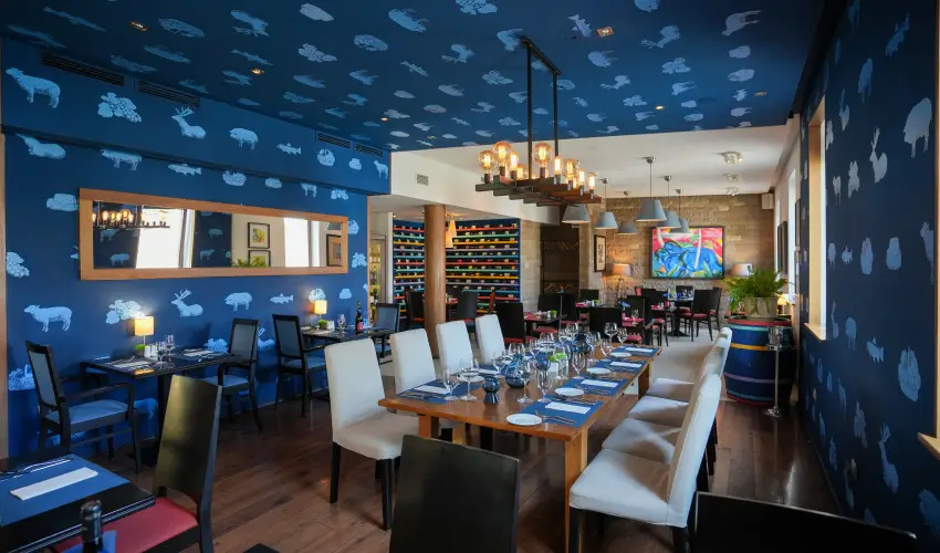 Imola Udvarhz Eger - Nyugdjas kedvezmnyes rak reggelis elltssal (1 jtl)