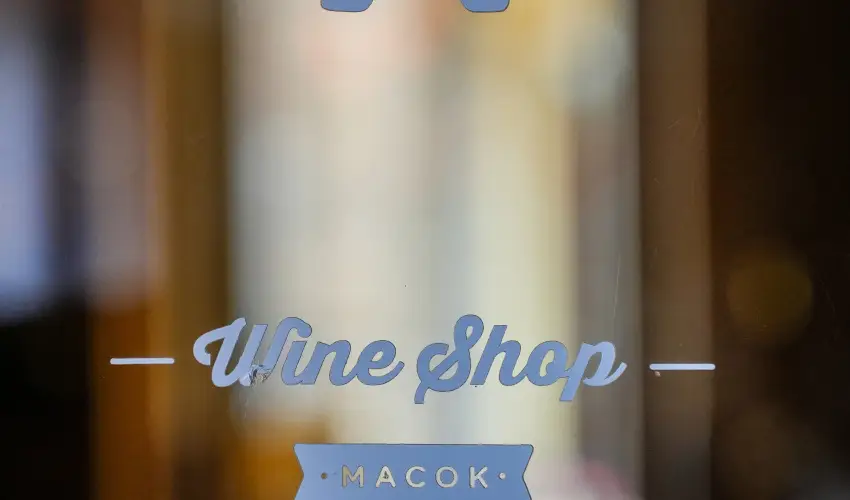 Imola Udvarhz Eger - Nyugdjas kedvezmnyes rak reggelis elltssal (1 jtl)