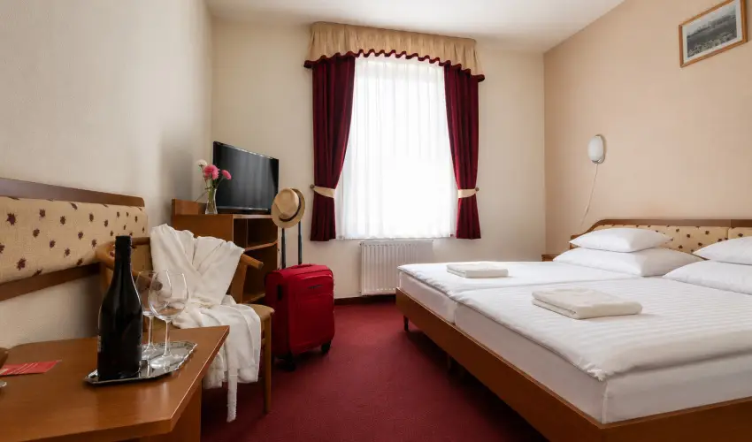 Hotel Imperial Gy�gysz�ll� Kisk�r�s - Relax Csomag (min. 2 �j)