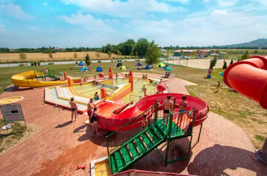 Vulk�n Wellness Hotel �s Kemping - Nyugd�jas kedvezm�nyes �r f�lpanzi�val, f�rd�haszn�lattal (min. 2 �j)