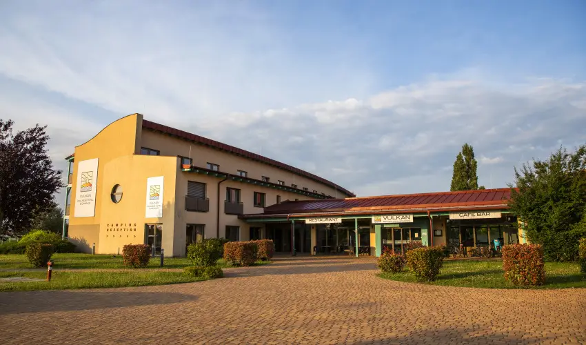 Vulkán Wellness Hotel és Kemping Celldömölk - Nyugdíjas kedvezményes ár félpanzióval, fürdőhasználattal (min. 4 éj)
