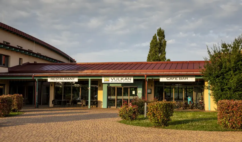 Vulkán Wellness Hotel és Kemping Celldömölk - Nyugdíjas kedvezményes ár félpanzióval, fürdőhasználattal (min. 4 éj)