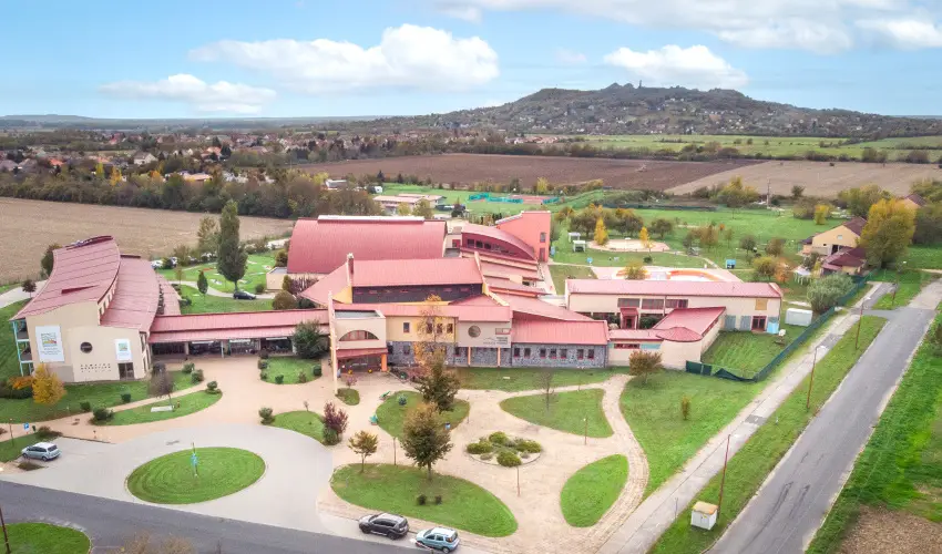 Vulkán Wellness Hotel és Kemping Celldömölk - Nyugdíjas kedvezményes ár félpanzióval, fürdőhasználattal (min. 4 éj)