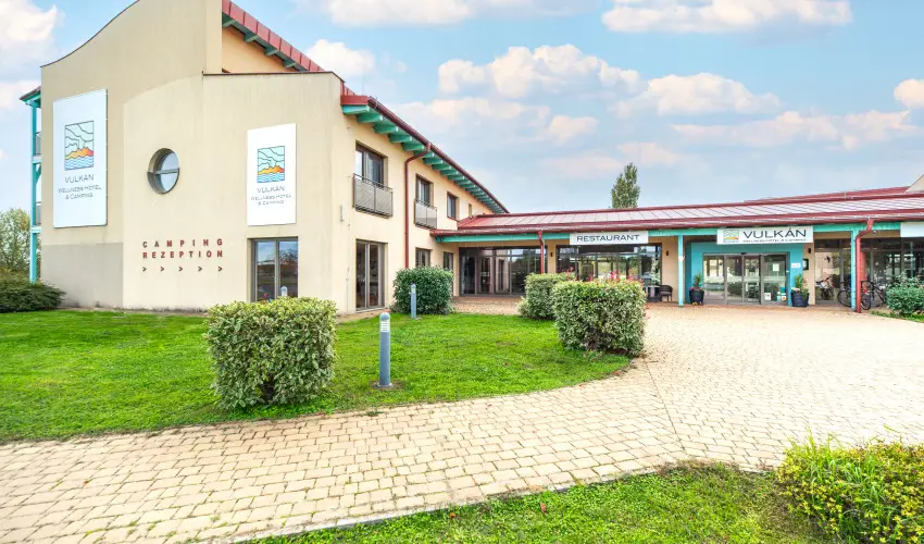 Vulkán Wellness Hotel és Kemping Celldömölk - Nyugdíjas kedvezményes ár félpanzióval, fürdőhasználattal (min. 4 éj)
