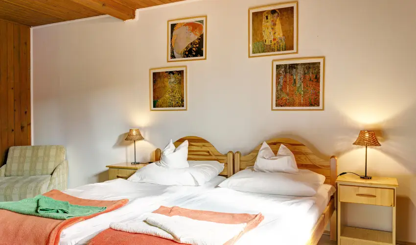 Kaktusz Villa H�v�z - Term�lf�rd� bel�p�s el�szezoni aj�nlat (min. 2 �j)