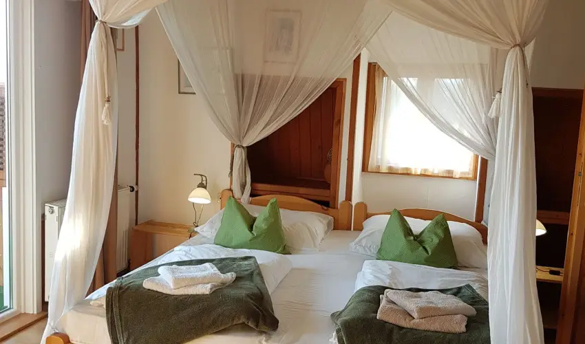 Kaktusz Villa H�v�z - Term�lf�rd� bel�p�s el�szezoni aj�nlat (min. 2 �j)