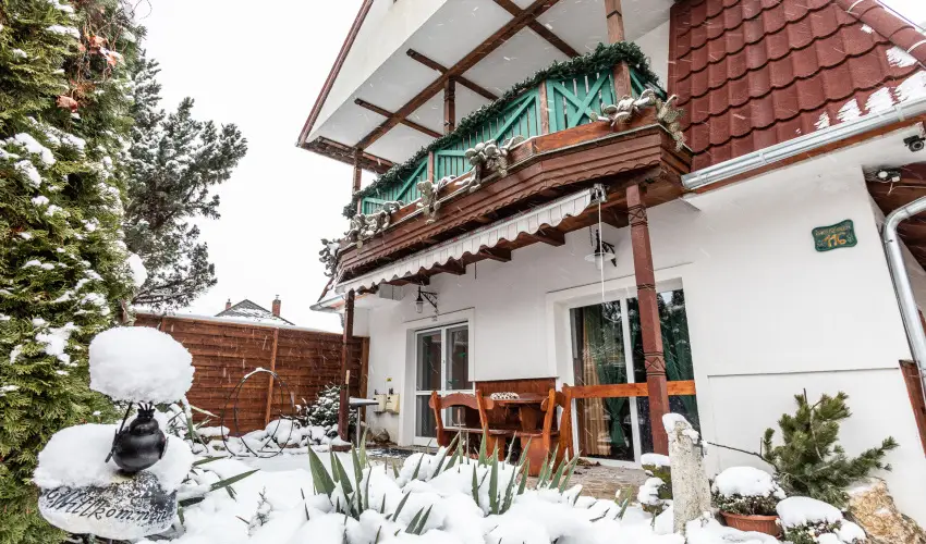 Kaktusz Villa H�v�z - Term�lf�rd� bel�p�s el�szezoni aj�nlat (min. 2 �j)