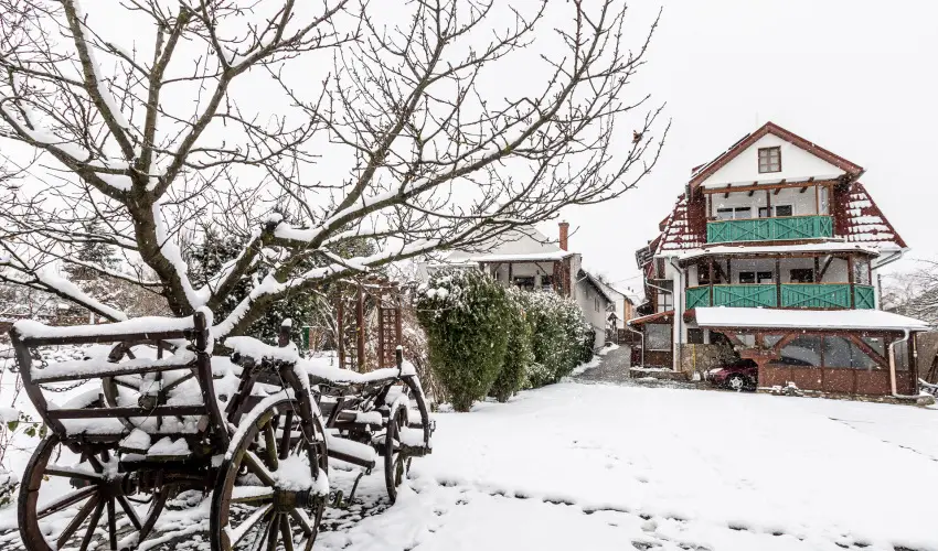 Kaktusz Villa H�v�z - Term�lf�rd� bel�p�s el�szezoni aj�nlat (min. 2 �j)