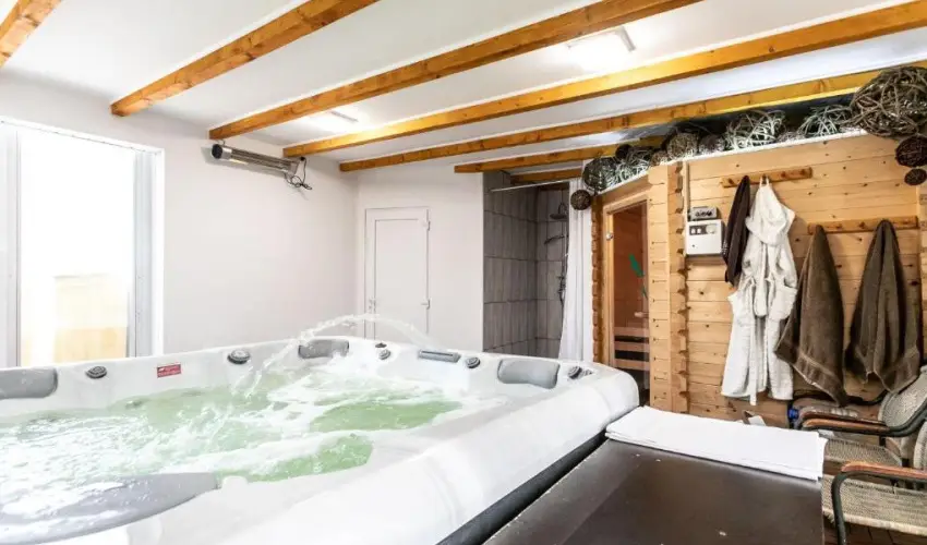 Kaktusz Villa H�v�z - Term�lf�rd� bel�p�s el�szezoni aj�nlat (min. 2 �j)