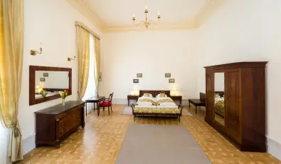 Krolyi Kastly Hotel & Restaurant  Fehrvrcsurg