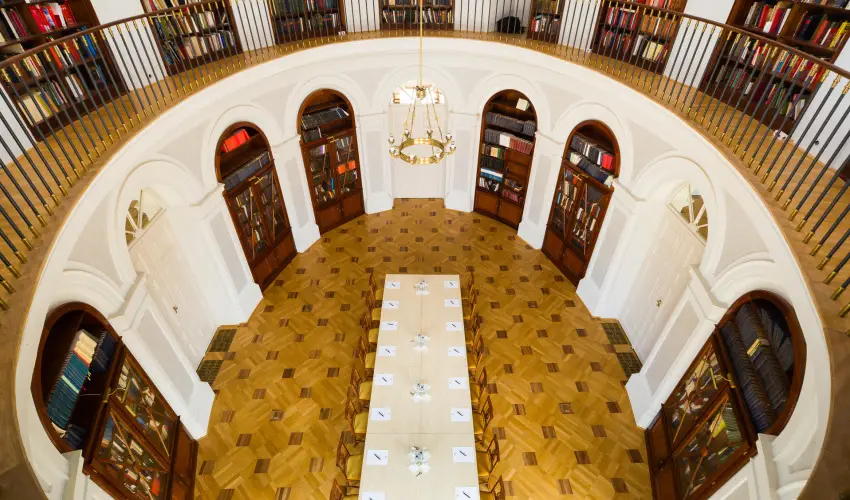 Krolyi Kastly Hotel & Restaurant  Fehrvrcsurg - Kedvezmnyes szobar flpanzival (min. 2 j)