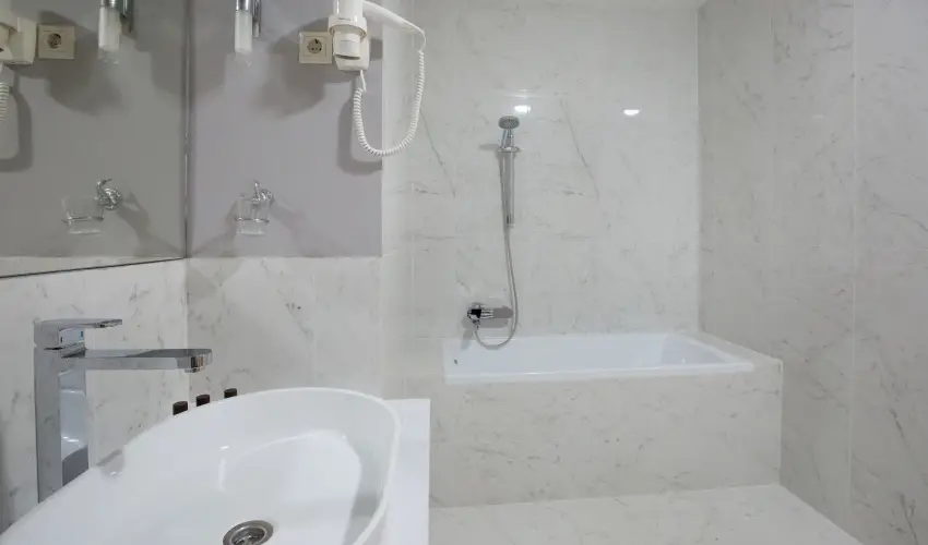 Krolyi Kastly Hotel & Restaurant  Fehrvrcsurg - Kedvezmnyes szobar flpanzival (min. 2 j)