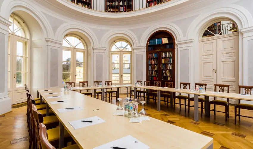 Krolyi Kastly Hotel & Restaurant  Fehrvrcsurg - Kedvezmnyes szobar flpanzival (min. 2 j)