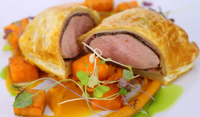 Krolyi Kastly Hotel & Restaurant  Fehrvrcsurg - Kedvezmnyes szobar flpanzival (min. 2 j)