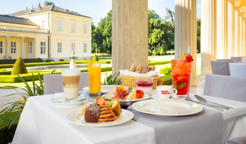 Krolyi Kastly Hotel & Restaurant  Fehrvrcsurg - Kedvezmnyes szobar flpanzival (min. 2 j)