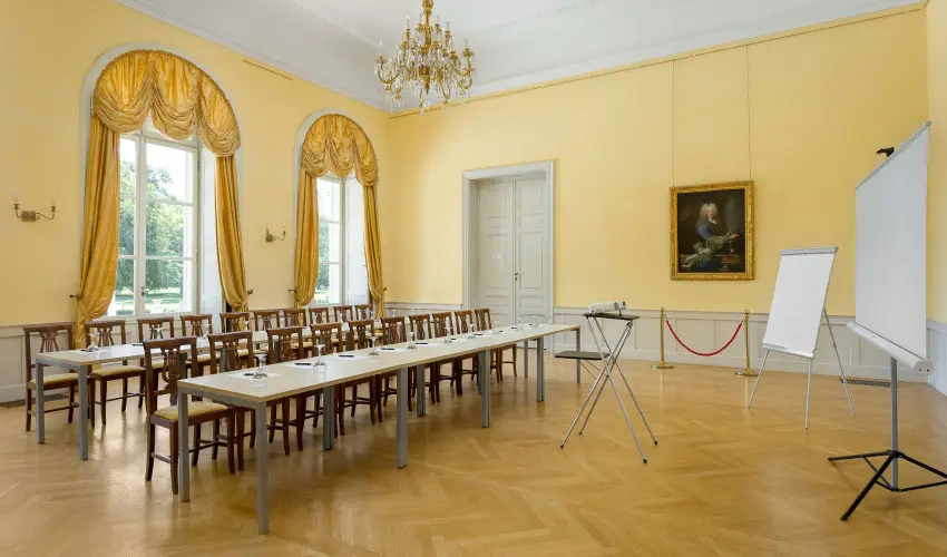 Krolyi Kastly Hotel & Restaurant  Fehrvrcsurg - Kedvezmnyes szobar flpanzival (min. 2 j)