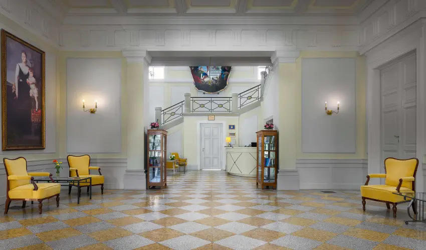 Krolyi Kastly Hotel & Restaurant  Fehrvrcsurg - Kedvezmnyes szobar flpanzival (min. 2 j)