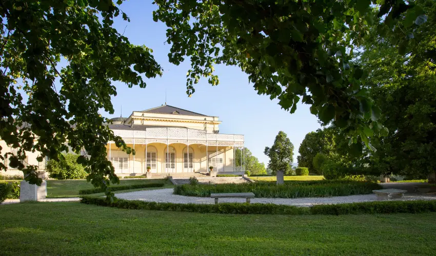 Krolyi Kastly Hotel & Restaurant  Fehrvrcsurg - Kedvezmnyes szobar flpanzival (min. 2 j)