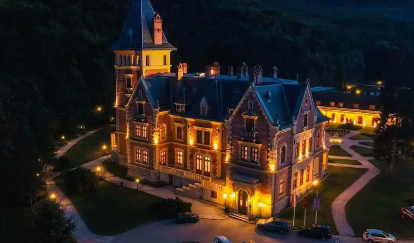 Kastélyhotel Sasvár Parádsasvár - Kastélyélmények 1 éjszakától