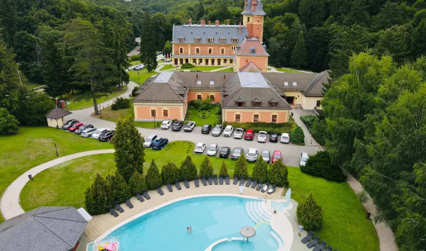 Kastélyhotel Sasvár Parádsasvár - Kastélyélmények 1 éjszakától