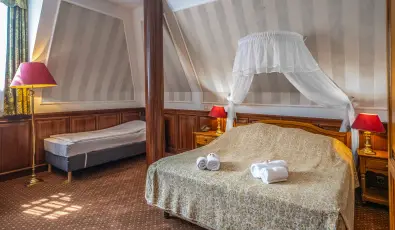 Kastlyhotel Sasvr Pardsasvr