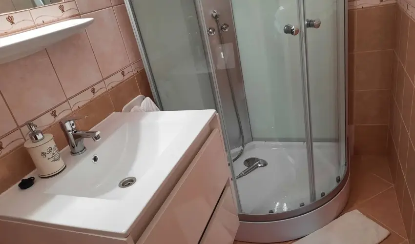 Kk Laguna Wellness Apartmanok Egerszalk - Nyugdjas kedvezmnyes rak nelltssal (1 jtl)